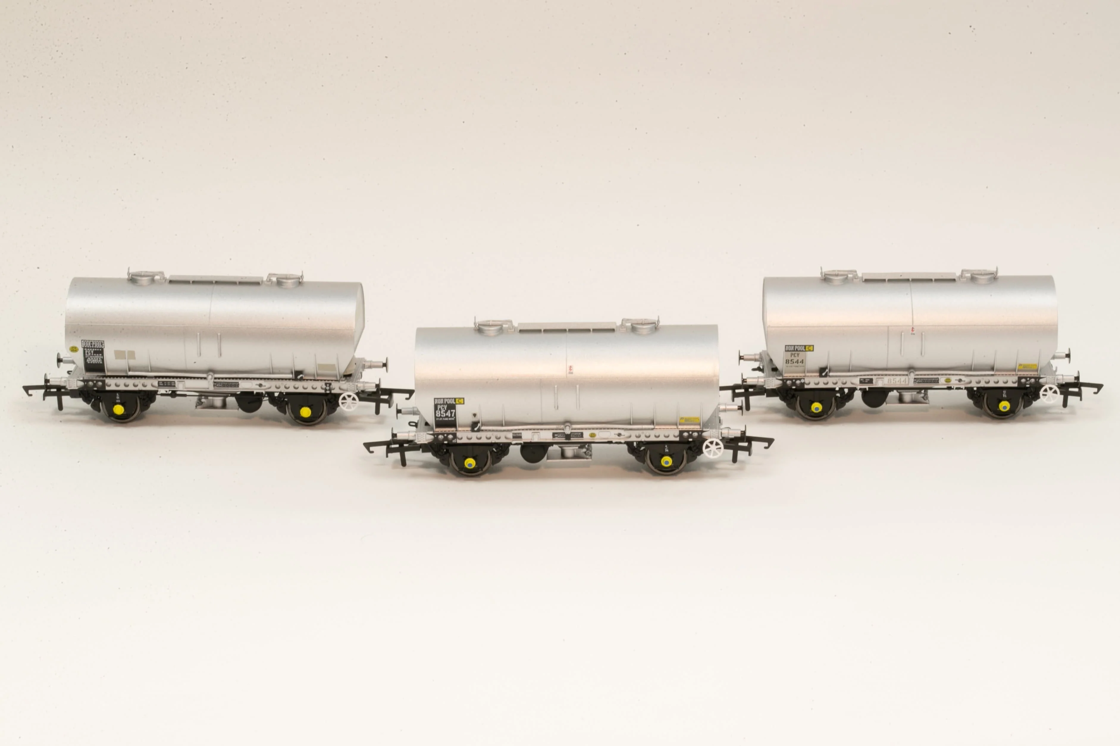 APCM Cemflo / PCV Powder Wagon - Triple Pack - APCM8541, APCM8544, APCM8547 - Image 2