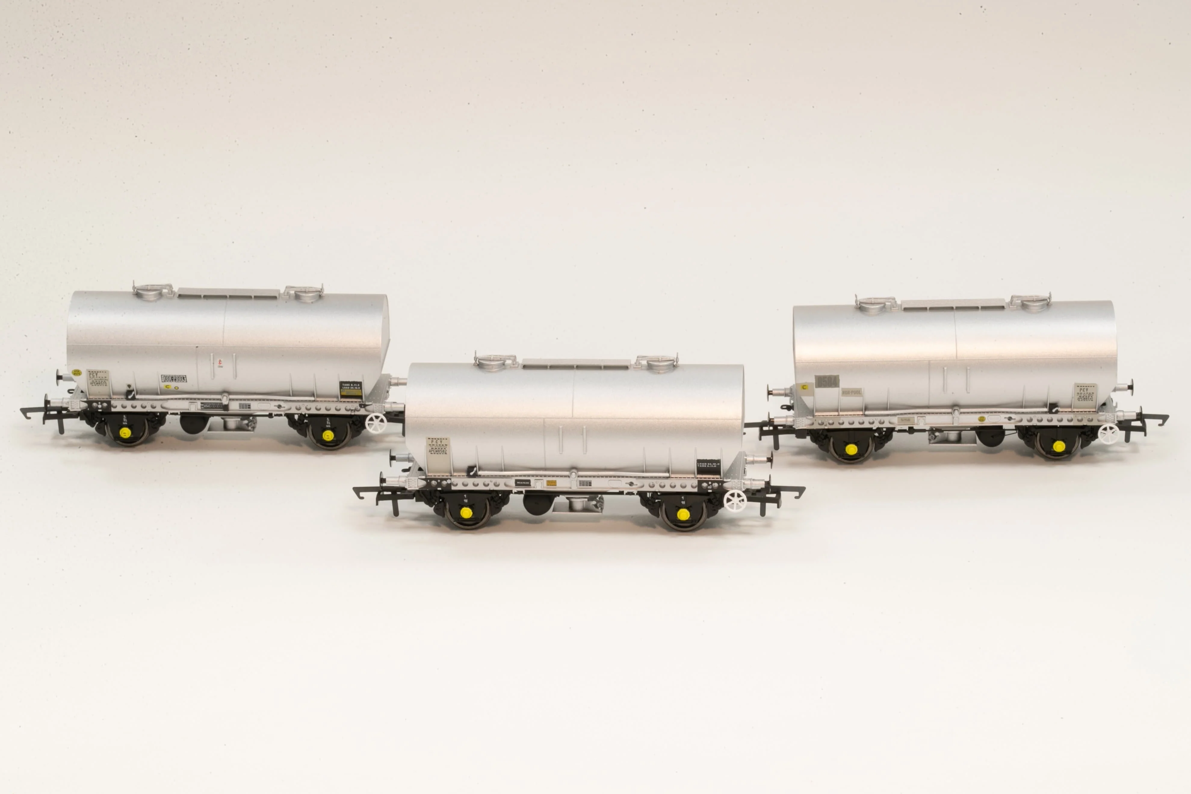 APCM Cemflo / PCV Powder Wagon - Triple Pack - APCM8575, APCM8582, APCM8584 - Image 2