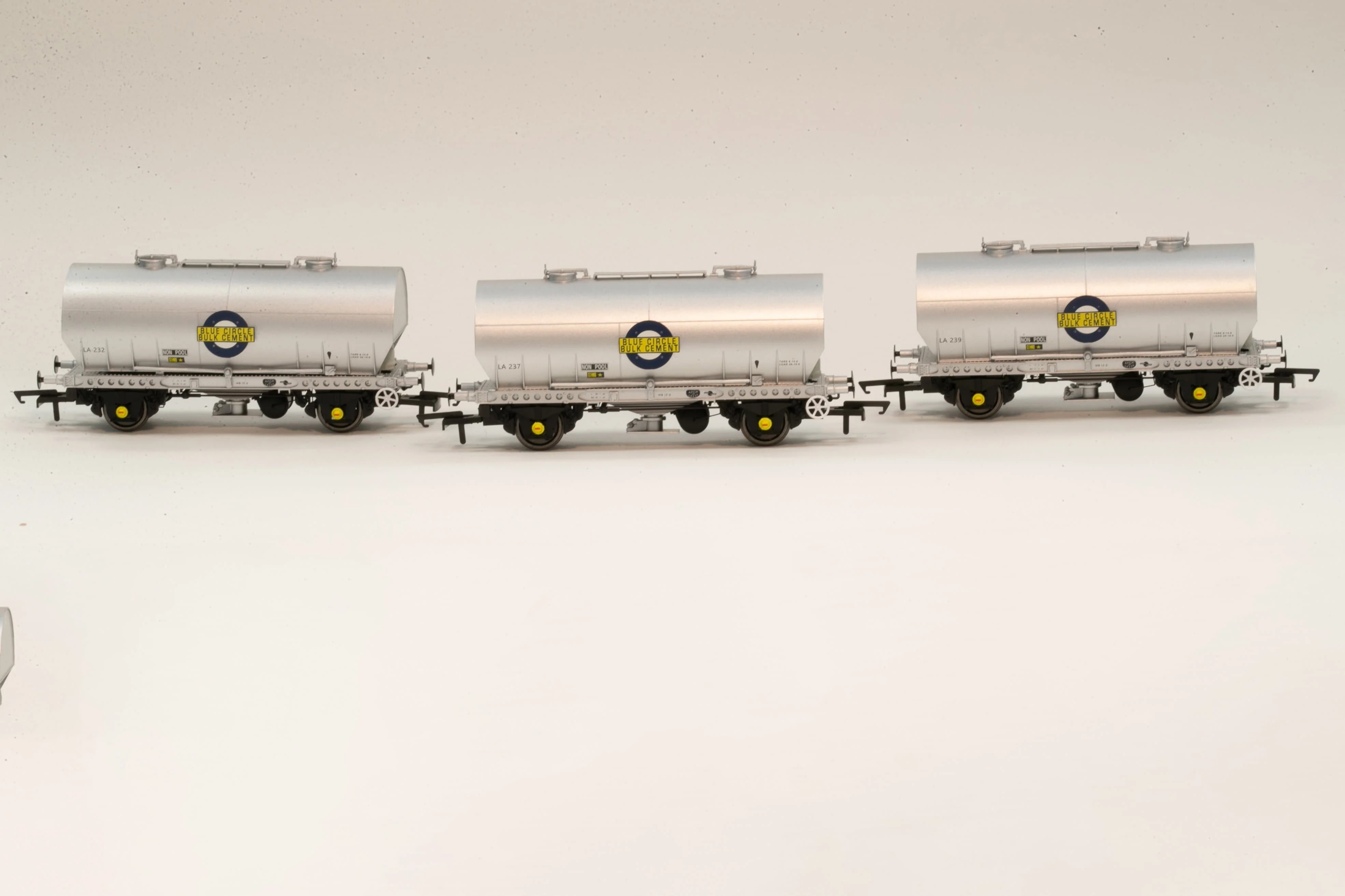 APCM Cemflo / PCV Powder Wagon - Triple Pack - LA232, LA237, LA239 - PreTOPS - Image 2