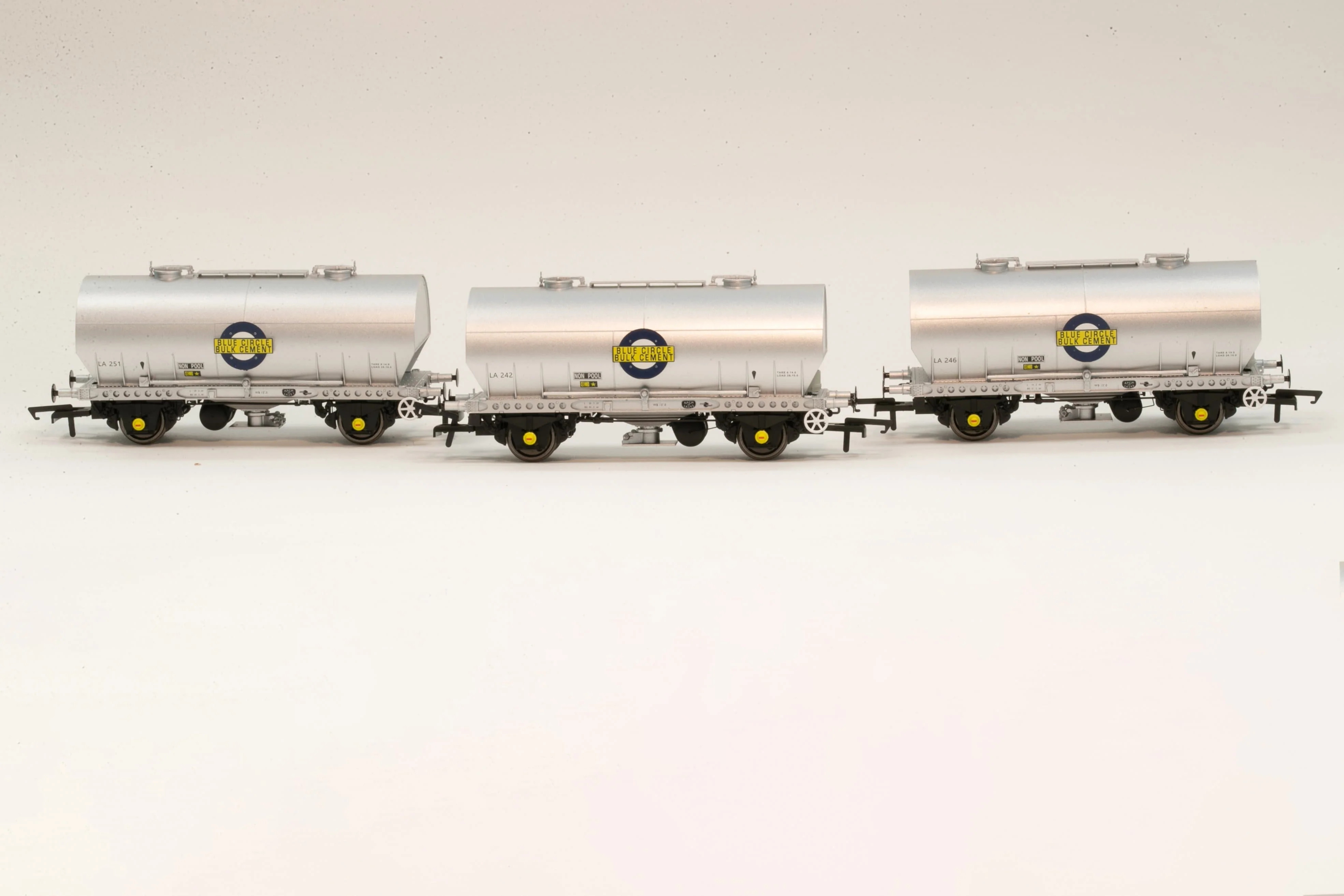 APCM Cemflo / PCV Powder Wagon - Triple Pack - LA242, LA246, LA251 - PreTOPS - Image 2