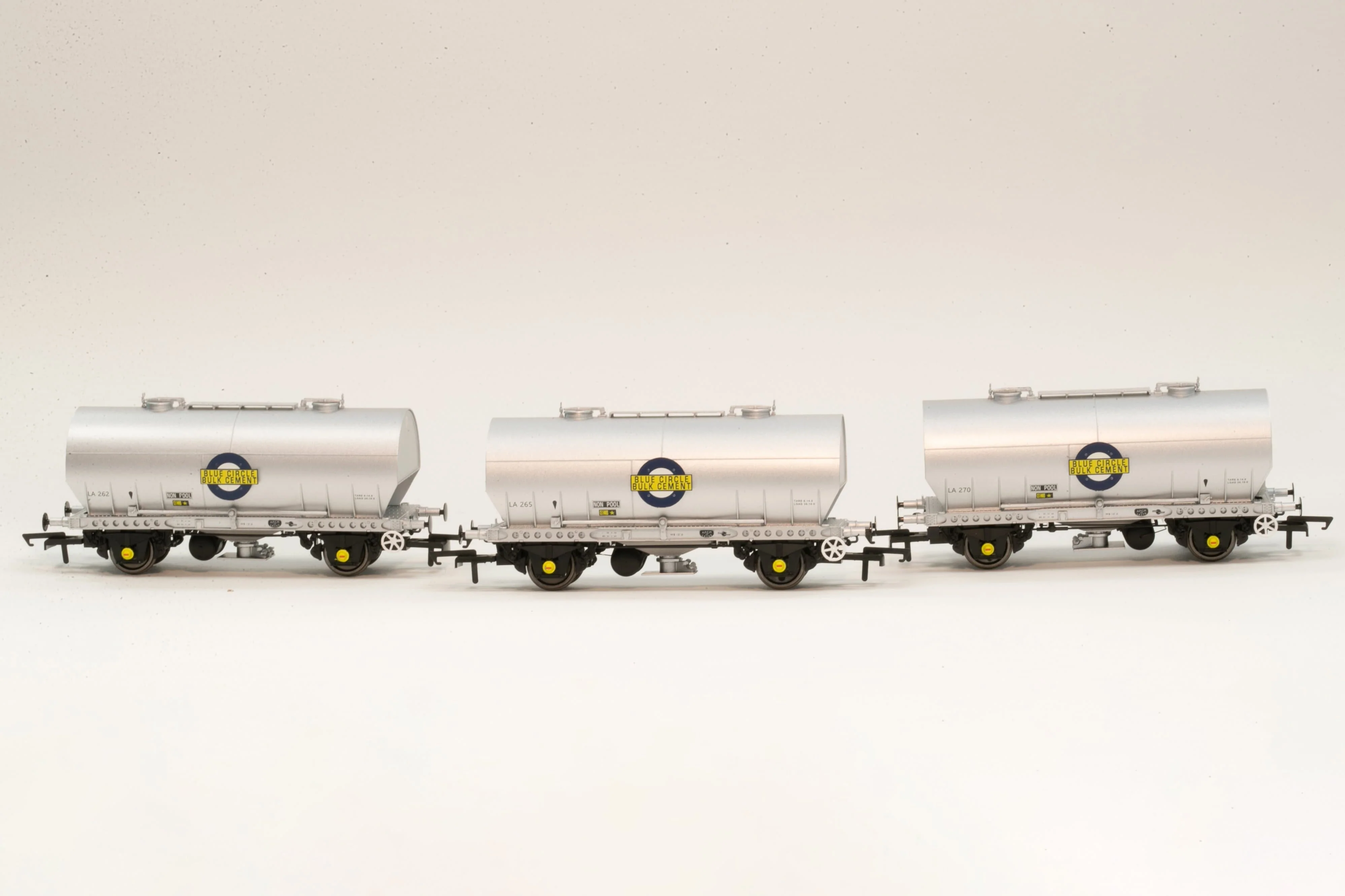 APCM Cemflo / PCV Powder Wagon - Triple Pack - LA262, LA265, LA270 - PreTOPS - Image 2