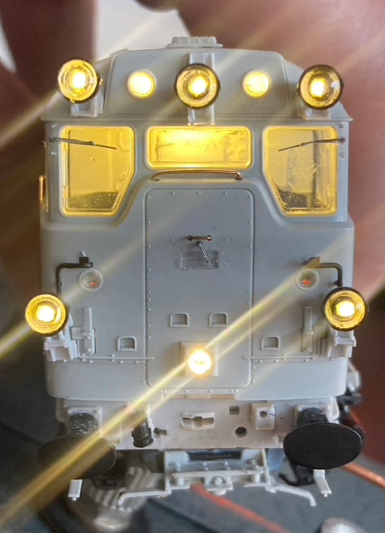 31285 - Network Rail Yellow - DCC Sound Fitted - Image 4